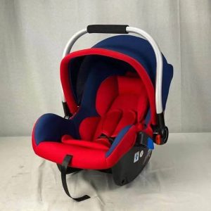 infant car seat/ Carry Cot with safety harness and sunroof